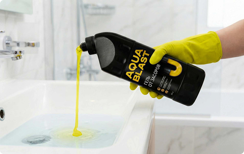 «AquaBlast» — это высокоэффективный гель, разработанный в лаборатории профессиональными химиками для быстрого устранения засоров любой сложности. Гель обладает нейтральным запахом, проходит автоматизированный контроль качества и выпускается в большом, эко
